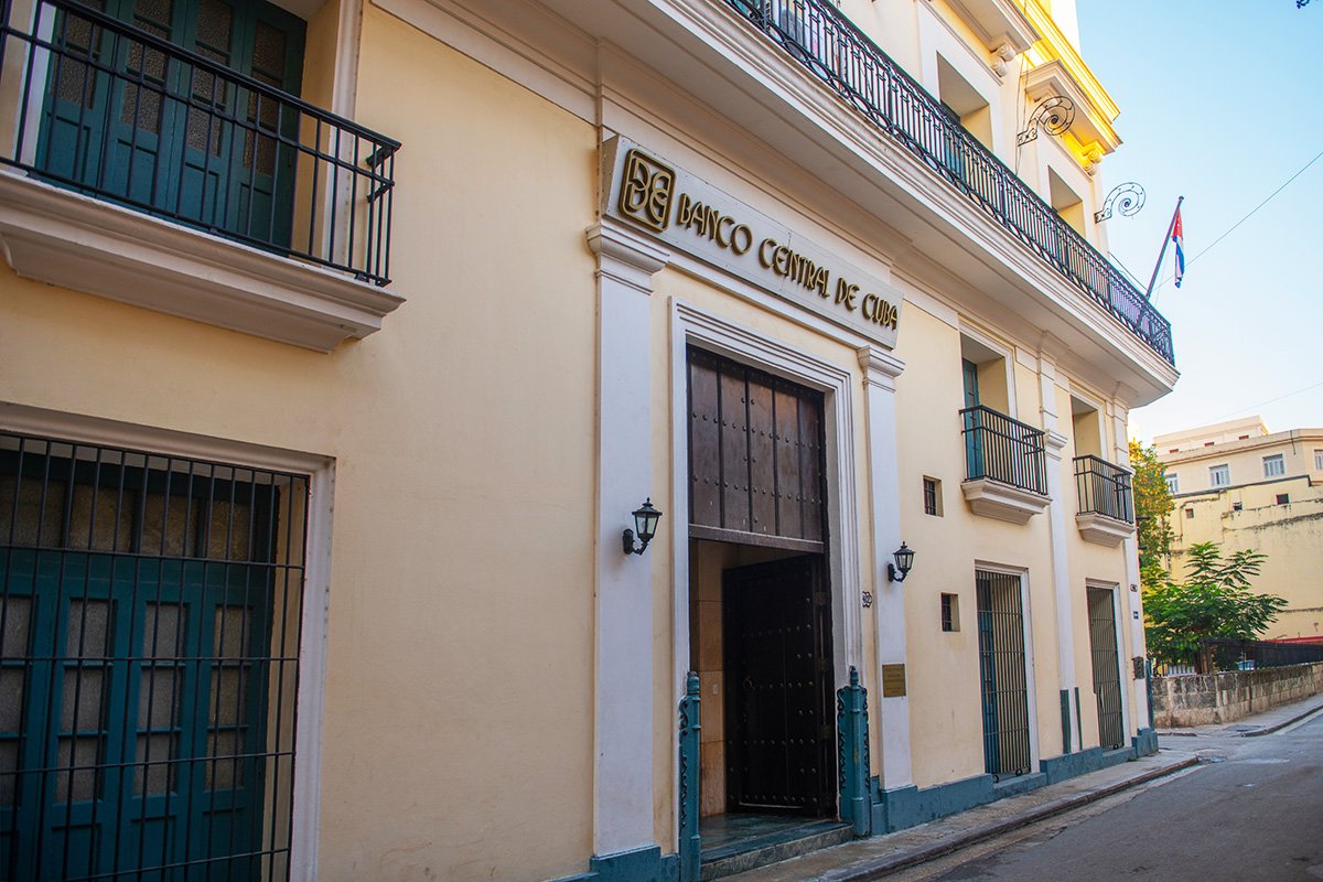 Cuba aprueba su mayor reforma económica desde 1959: banca privada e inversión de los cubanos del exterior